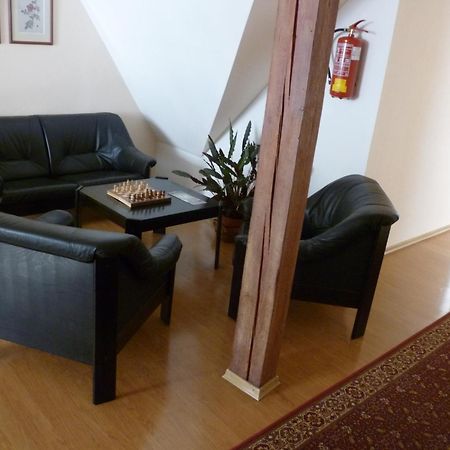 Hotel U Apostola Jevíčko Exteriör bild
